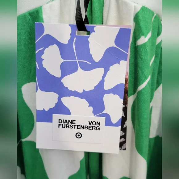 NWT Diane Von Furstenberg Halter Ginkgo Green Jumpsuit One-Piece Size Medium - Picture 7 of 9